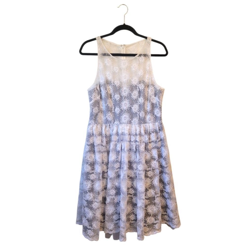 Badgely Mischka Collection White Glitter Knee Length Dress Size 12